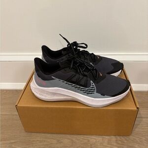 Men's Black and Gray Nike Running Shoes